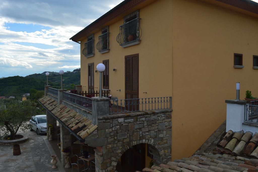 Villa Tre Colli Agri B&B Ariano Irpino Exteriér fotografie